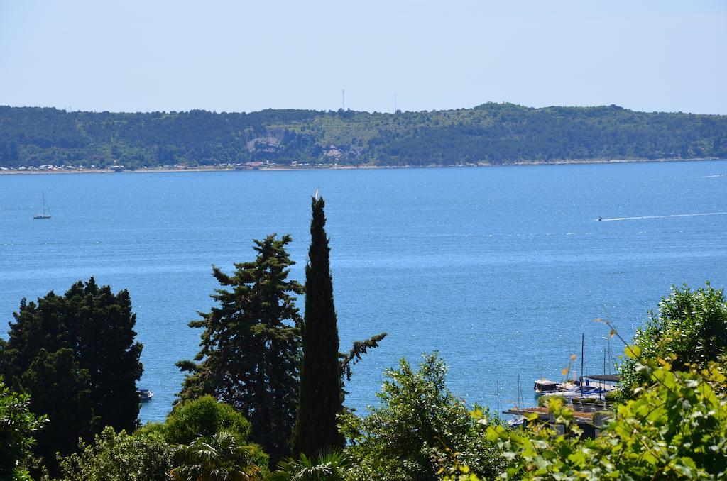 Apartments Ostanek Portorož Exterior foto